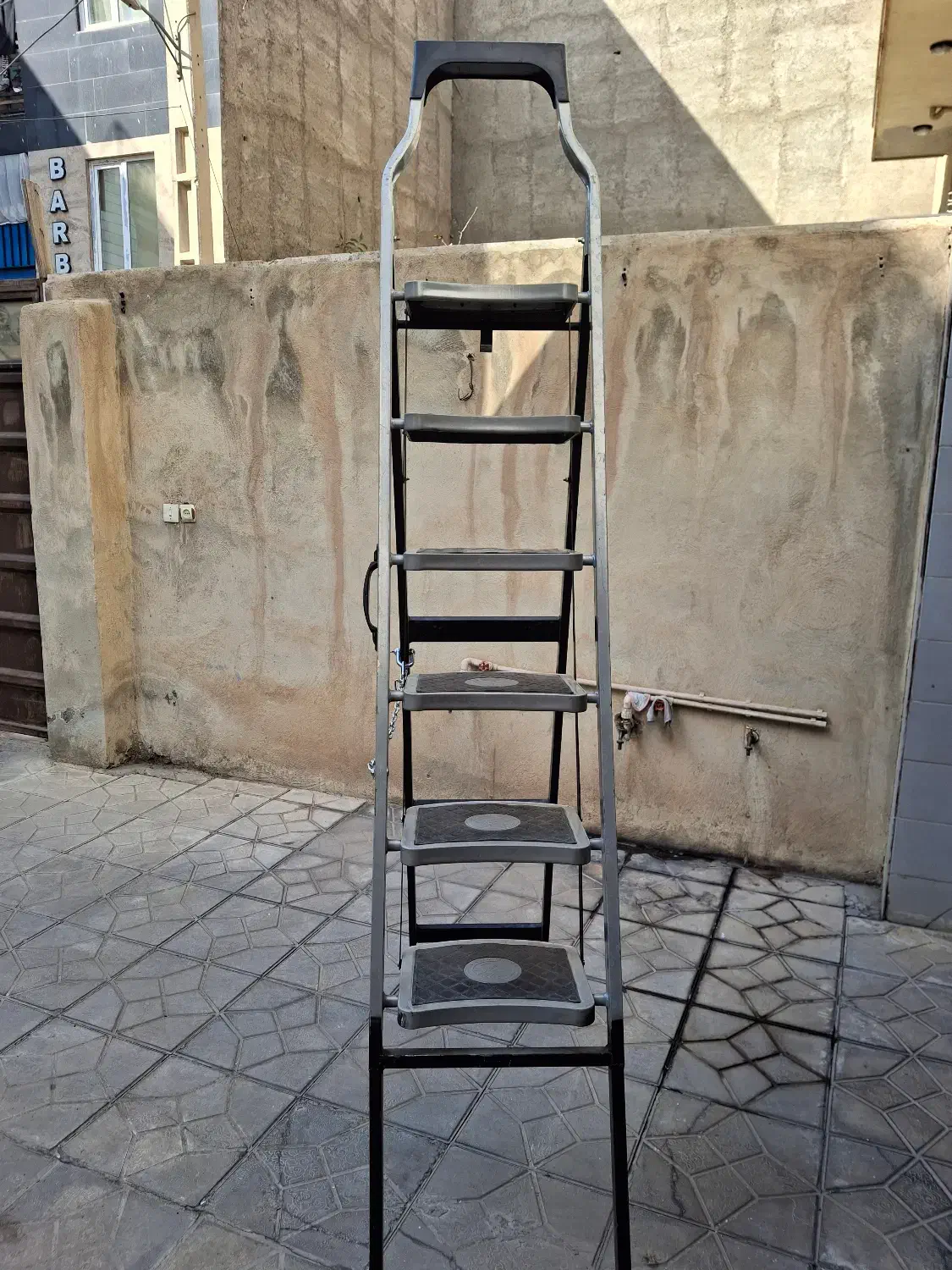 نردبان 7 پله ماندگار|ابزارآلات|محمدیه-قزوین, |دیوار