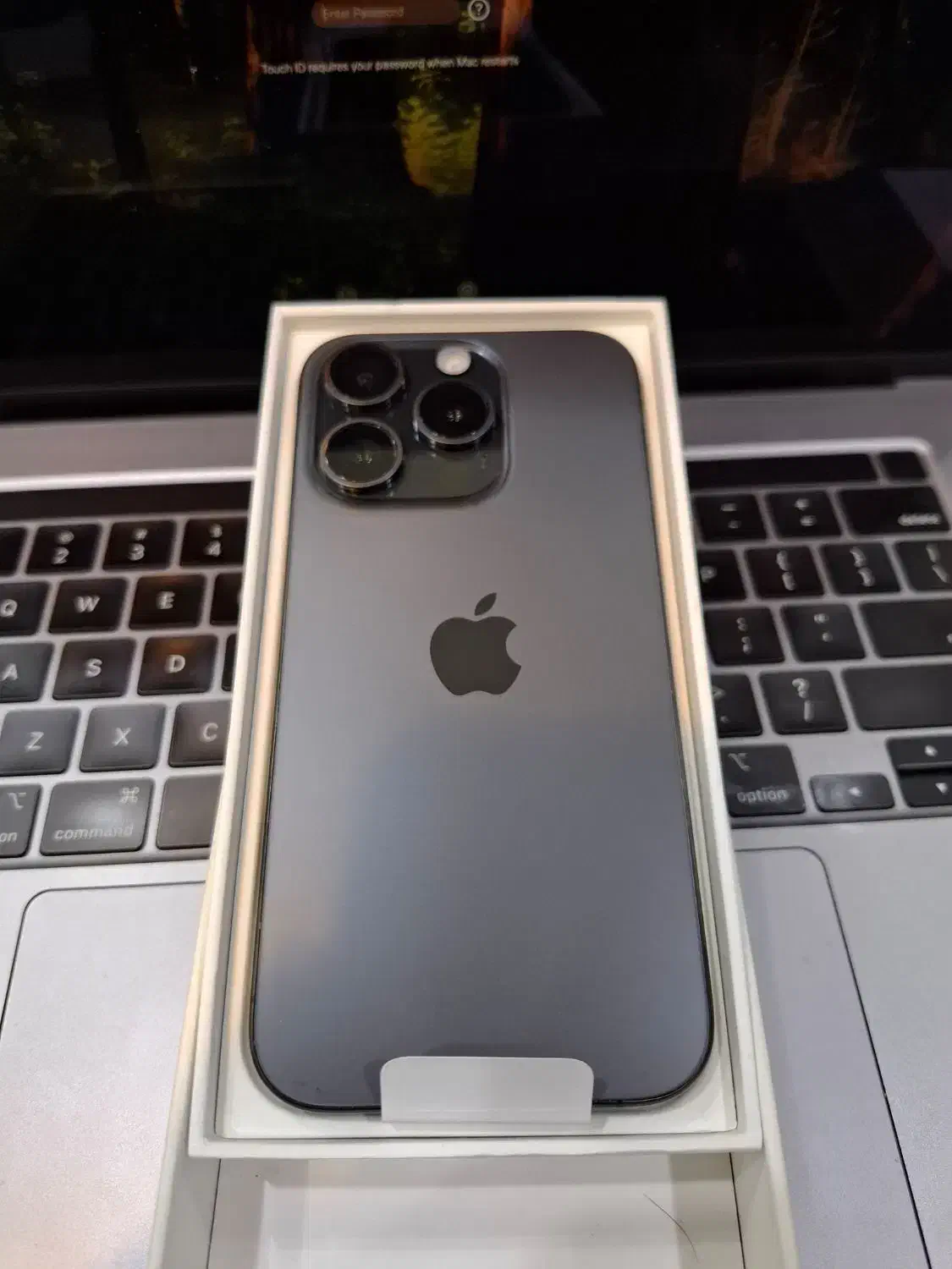 iphone 15pro 256g|موبایل|تهران, فلسطین (میدان انقلاب)|دیوار