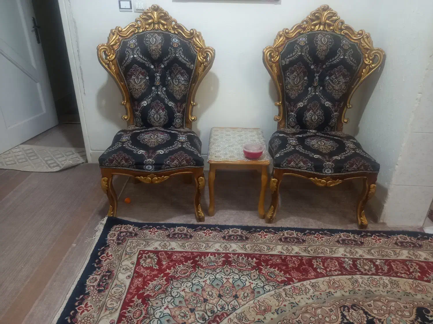 مبل راحتی سلطنتی|مبلمان خانگی و میز عسلی|اصفهان, قهجاورستان|دیوار