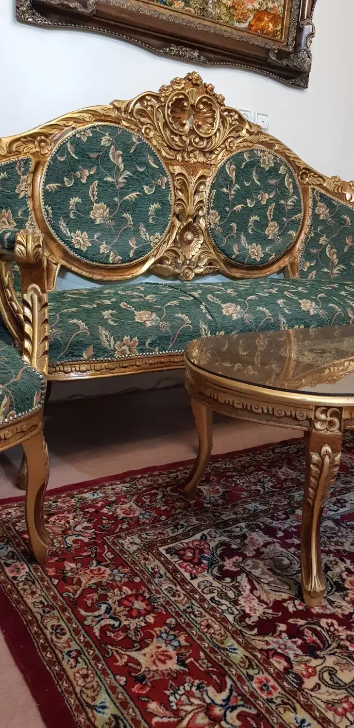 مبل استیل فرحی طلایی ۹ نفره معاوضه با گوشی دارم|مبلمان خانگی و میز عسلی|کرج, شهرک پردیسان|دیوار