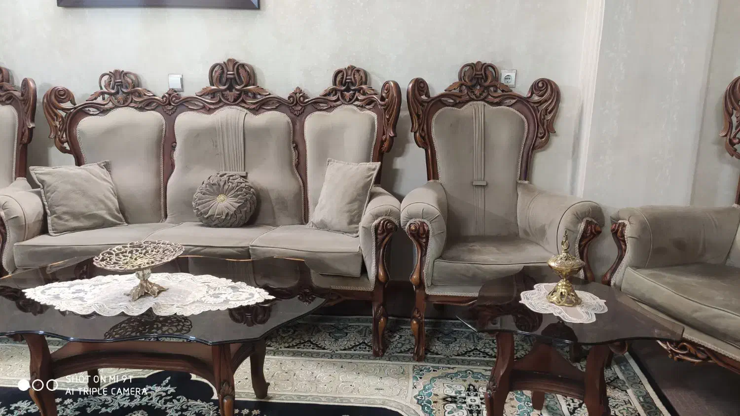 مبل سلطنتی|مبلمان خانگی و میز عسلی|قم, شاه سید علی|دیوار