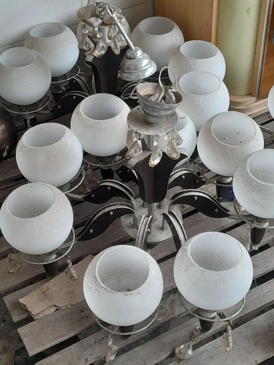 لوستر|لوستر و چراغ آویز|لاهیجان, شهرک فرهنگیان|دیوار