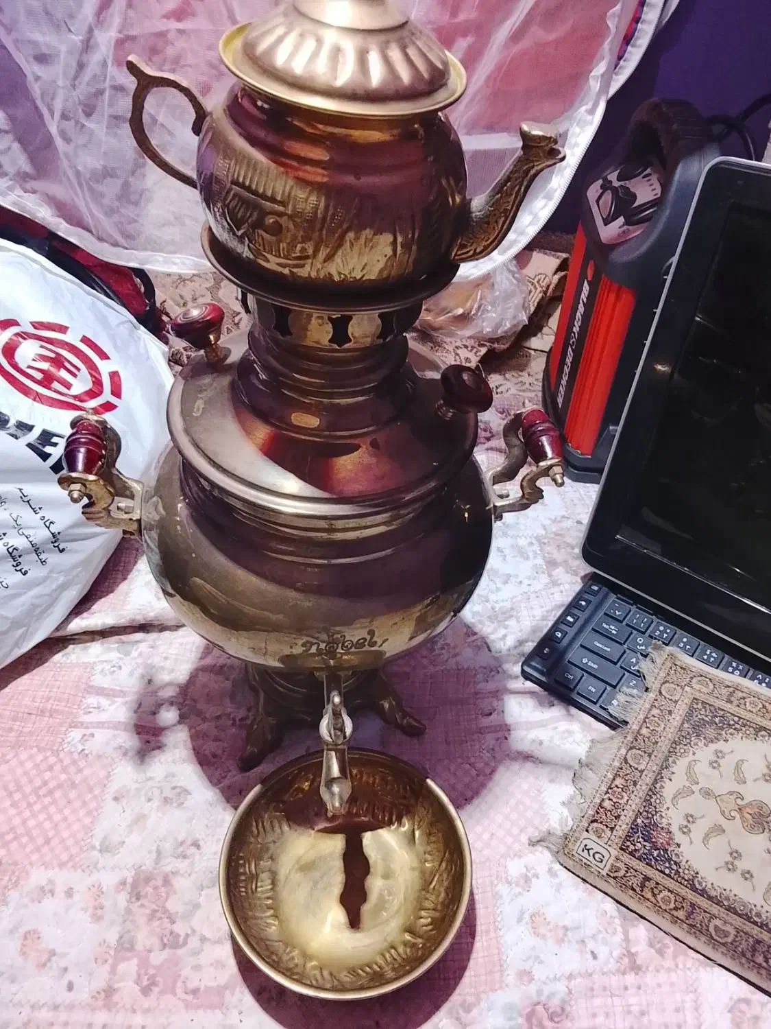 سماور قدیمی زغالی|کلکسیون اشیاء عتیقه|فردیس, دهکده|دیوار