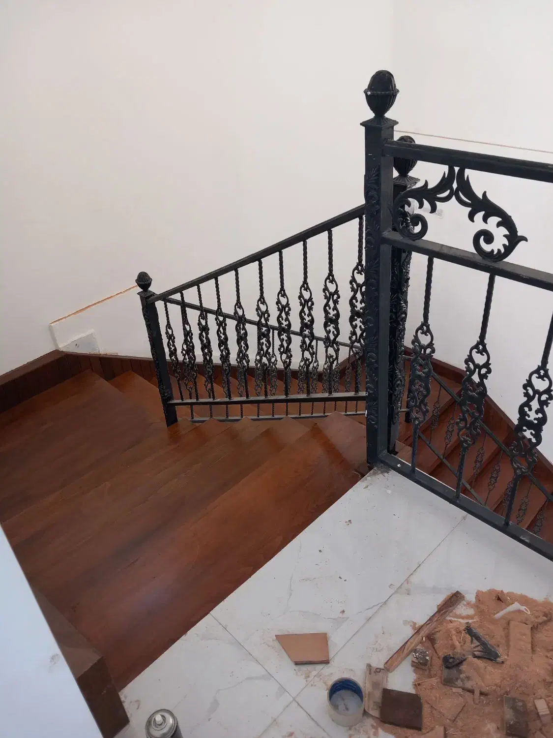 خدمات رنگ چوب و mdf|خدمات پیشه و مهارت|سیرجان, |دیوار