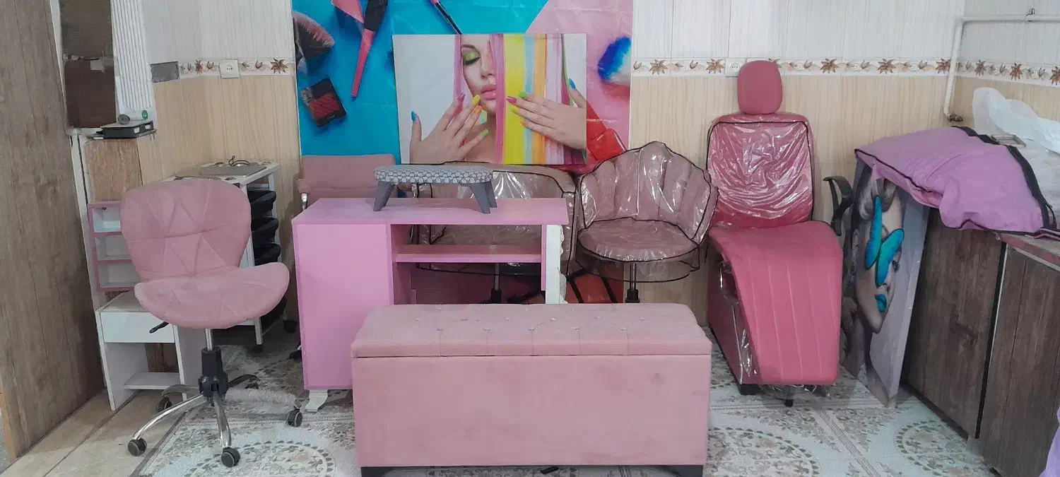 لوازم آرایشگاه زنانه|آرایشگاه و سالنهای زیبایی|قم, ولیعصر|دیوار