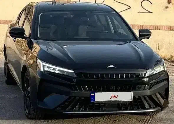 کی ام سی j7مدل۱۴۰۴ تخفیف ندارد|خودرو سواری و وانت|تهران, پاسداران|دیوار