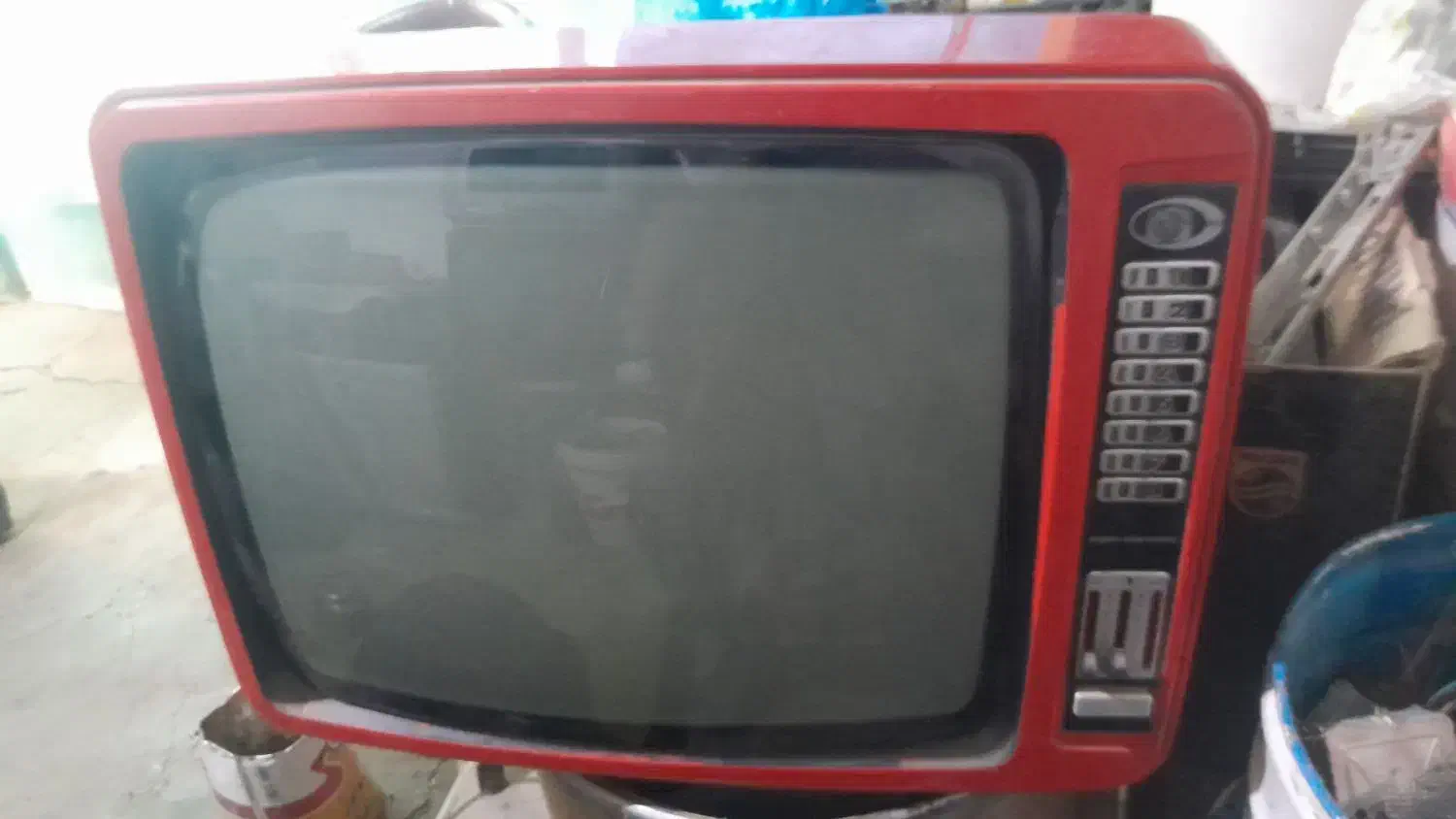 باسلام تعدادی تلویزون وبردهای الکترونیکی وغیر....|تلویزیون و پروژکتور|بردسیر, |دیوار