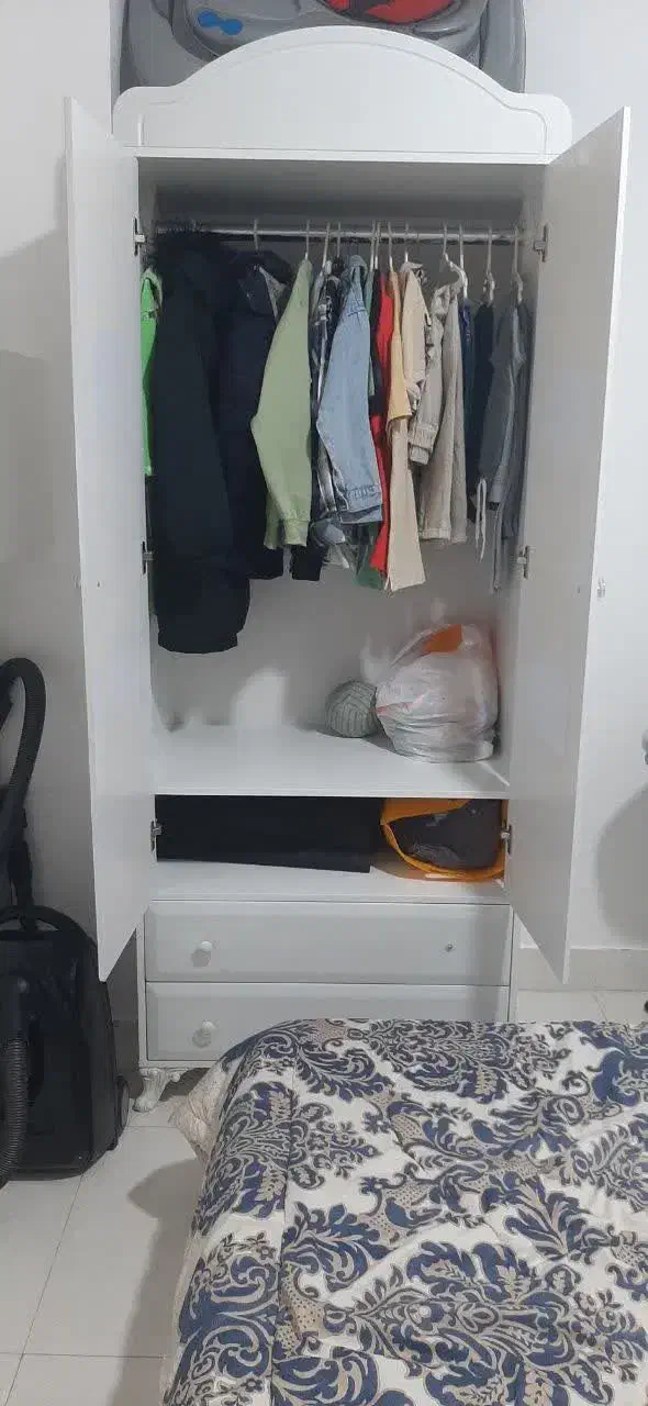 کمد لباس کودک با ویترین در حدنو|جاکفشی، کمد، دراور|قم, انسجام|دیوار