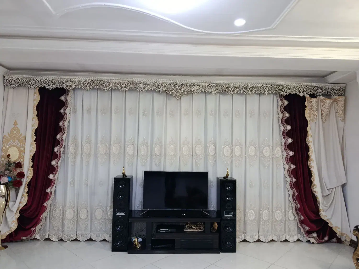 کاملا سالم|پرده، رانر، رومیزی|قدس, شهرقدس|دیوار