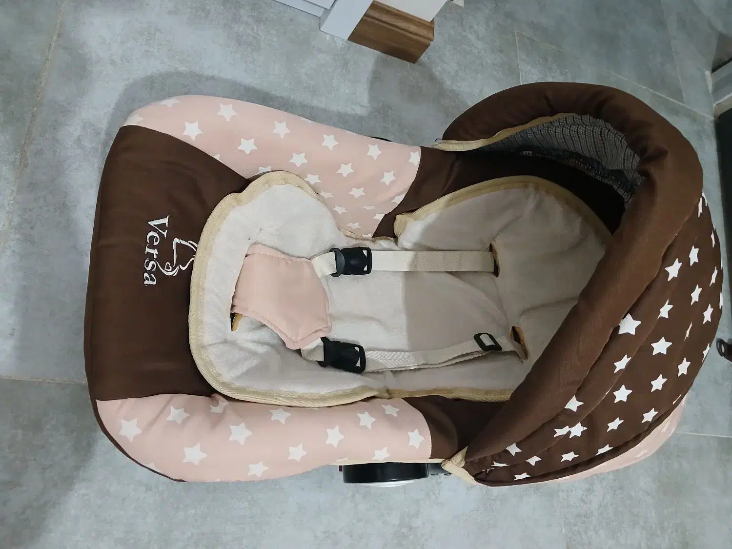 کریر ورسا|کالسکه و لوازم جانبی|قدس, شهر‌قدس|دیوار