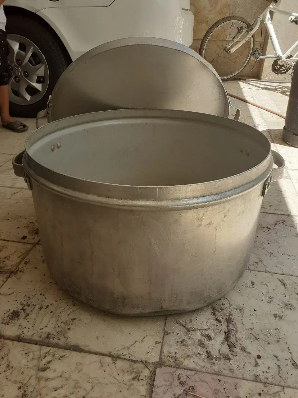 دوعدد دیگ|ظروف پخت‌وپز|قیامدشت - خاورشهر, |دیوار