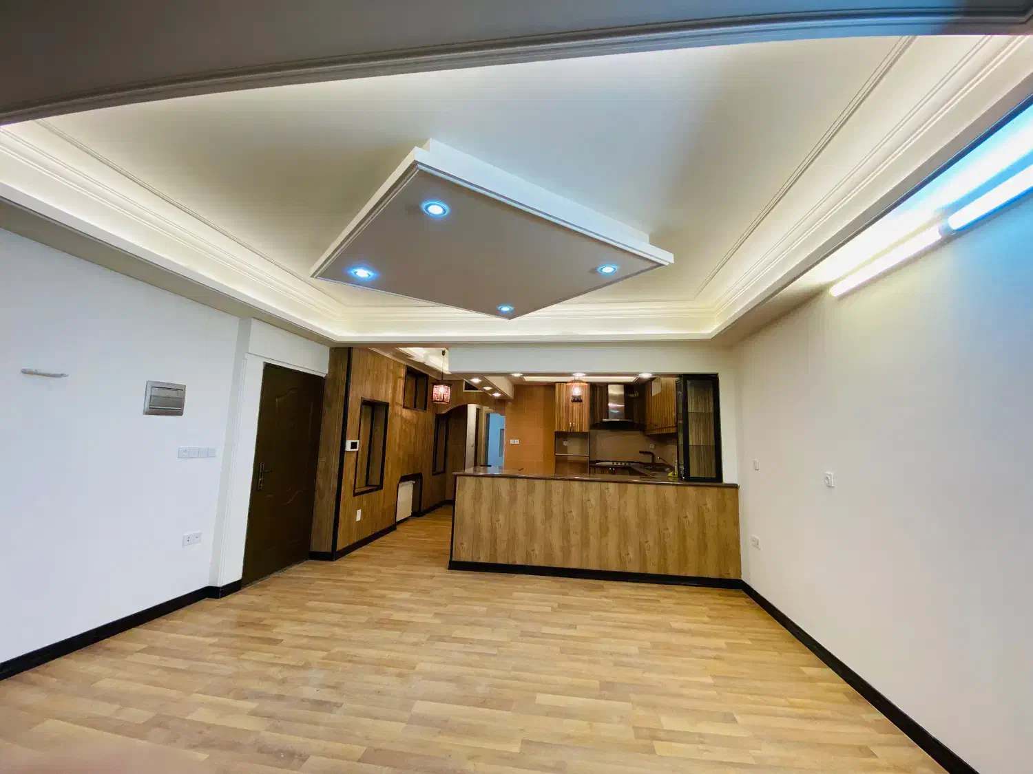 هوشنگ مرادی - ۹۱ متر - ۲ خواب|فروش آپارتمان|کرمان, |دیوار