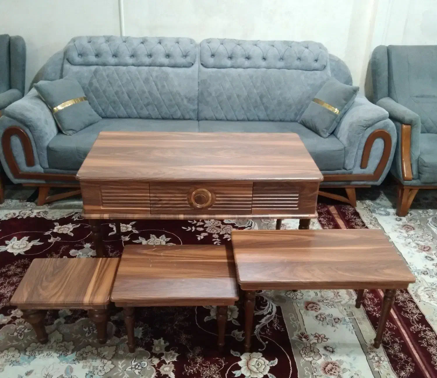 یک دست مبل آنتیک راحتی ، ۸ نفره با عسلی کامل|مبلمان خانگی و میز عسلی|بروجرد, |دیوار