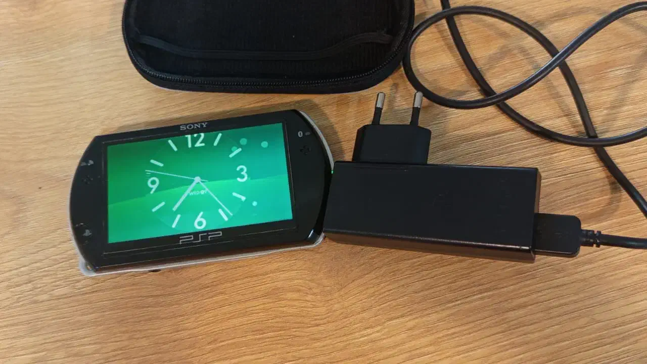 کنسول بازی همراه PSP|کنسول، بازی ویدئویی و آنلاین|شیراز, شهرک مفتح|دیوار