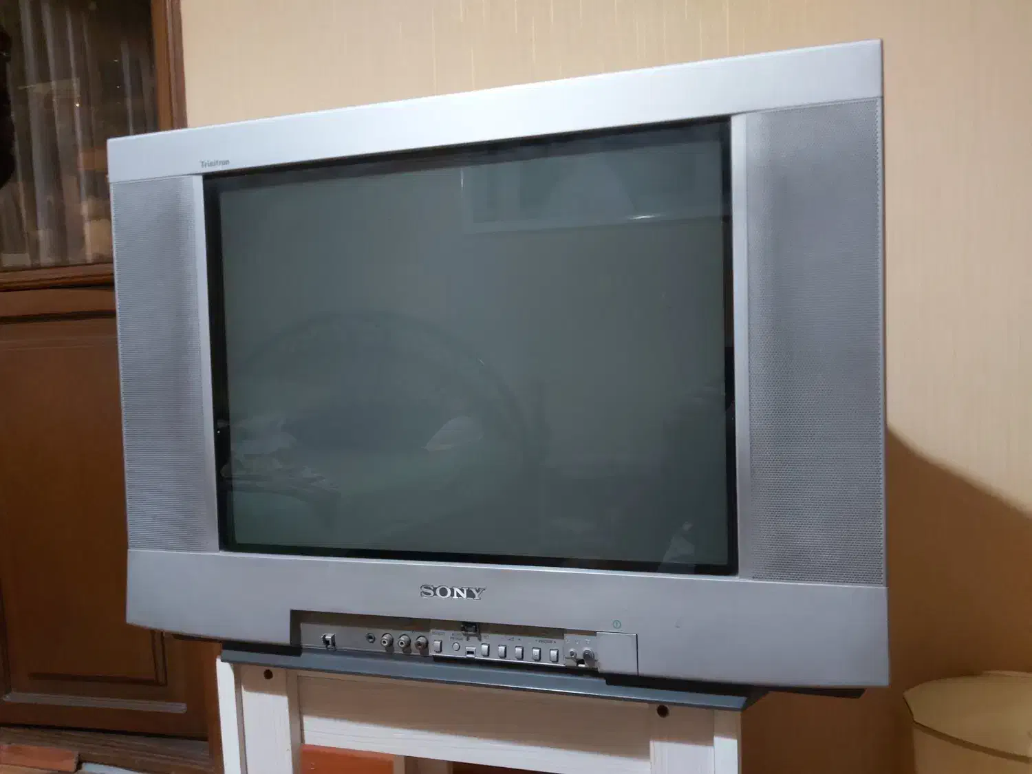 تلویزیون سونی مالزی 21 اینچ CRT تخت سالم|تلویزیون و پروژکتور|رشت, امین الضرب|دیوار