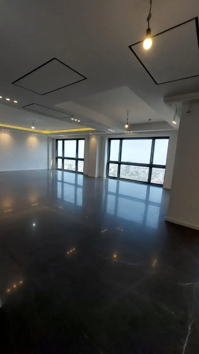 370متر*full modern*کلید نخورده*ویو کل تهران