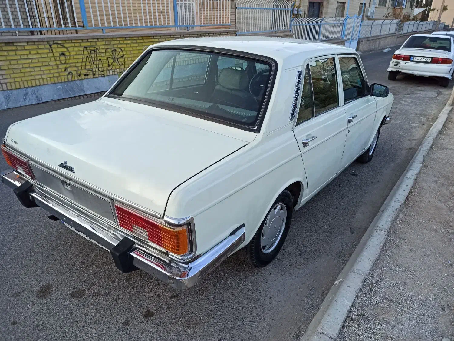 پیکان ۸۱ انژکتور|خودرو سواری و وانت|بیرجند, |دیوار