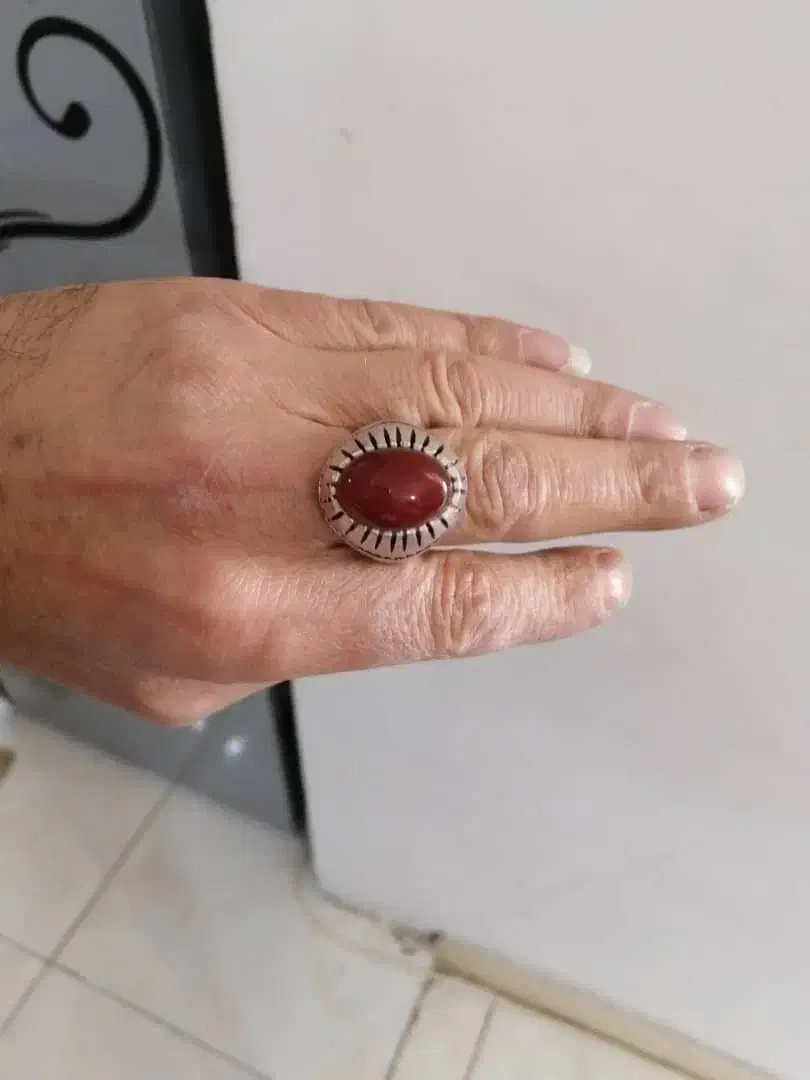 فروش انگشتر قدیمی نقره خالص با سنگ عقیق درجه یک|کلکسیون اشیاء عتیقه|اندیشه, اندیشه فاز ۳|دیوار