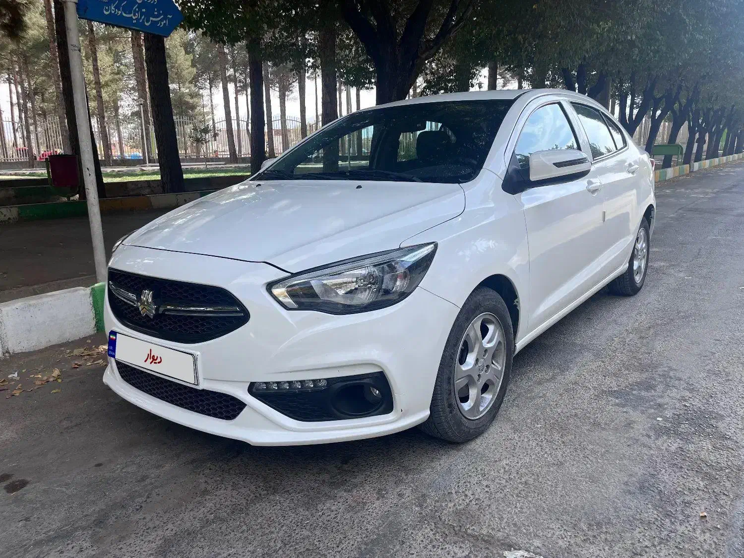 شاهین g با سانروف فول|خودرو سواری و وانت|شهرضا, |دیوار