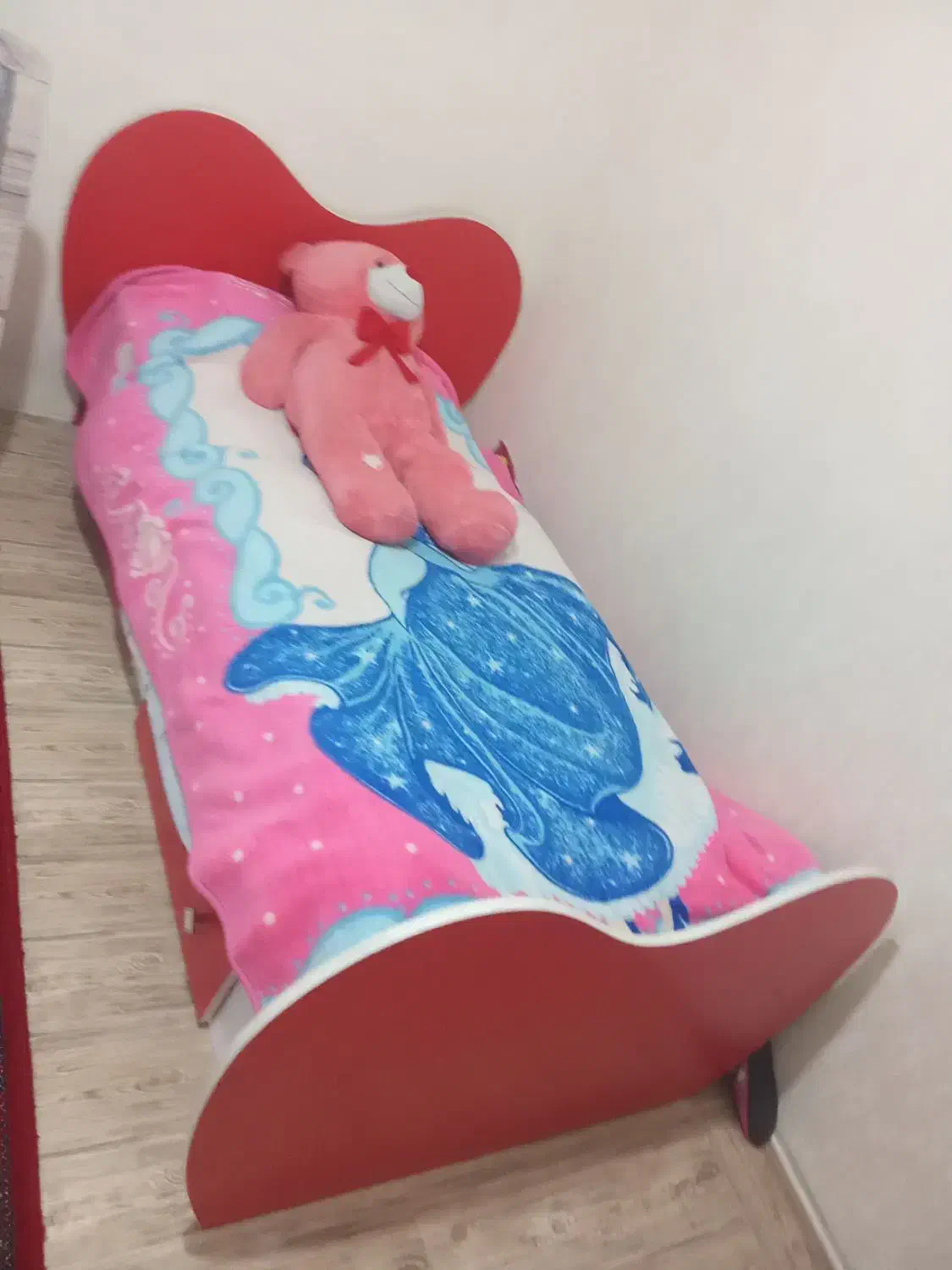 وسایل خانگی|تخت و صندلی بچه|ثمرین, |دیوار