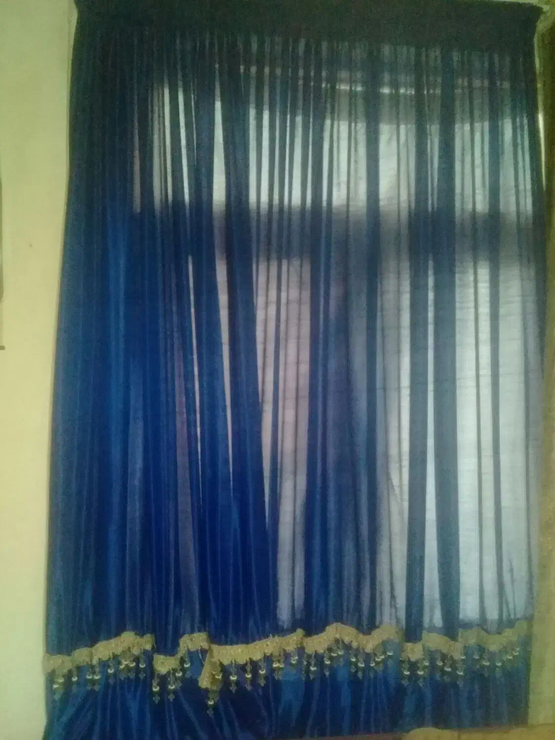 دوعددپرده هرکدام ۷متره دوتاباهم ۱۵۰۰۰۰۰|پرده، رانر، رومیزی|آستانه اشرفیه, |دیوار