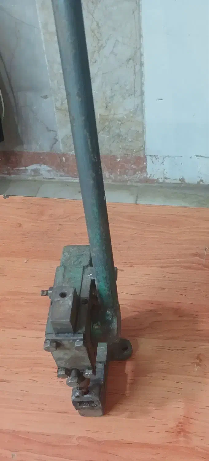 پرس دستی سمبه طرح دار مثل ستاره و ماه|ابزارآلات|مشهد, چهارچشمه|دیوار