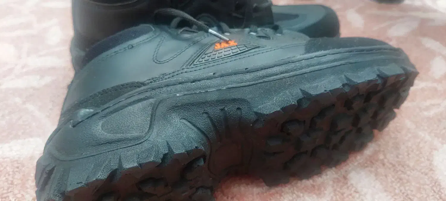 کاش سایز ۴۲ کامل نو کلا پوشیده نشدن|کیف، کفش، کمربند|ایذه, |دیوار