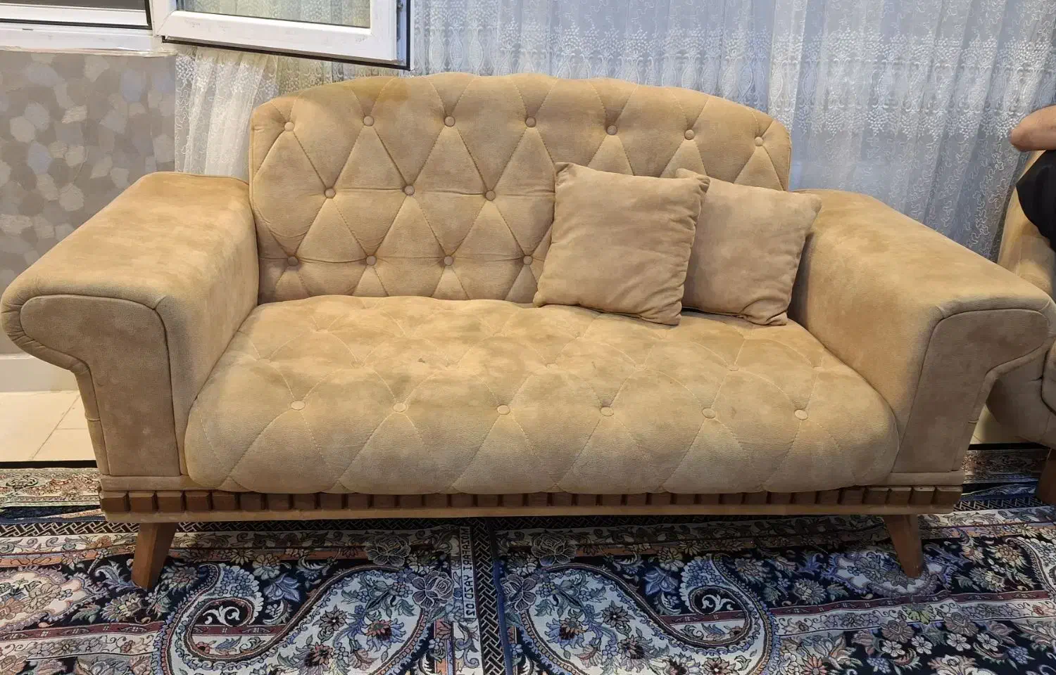 مبل چستر با میز عسلی|مبلمان خانگی و میز عسلی|رشت, کوی مهر|دیوار