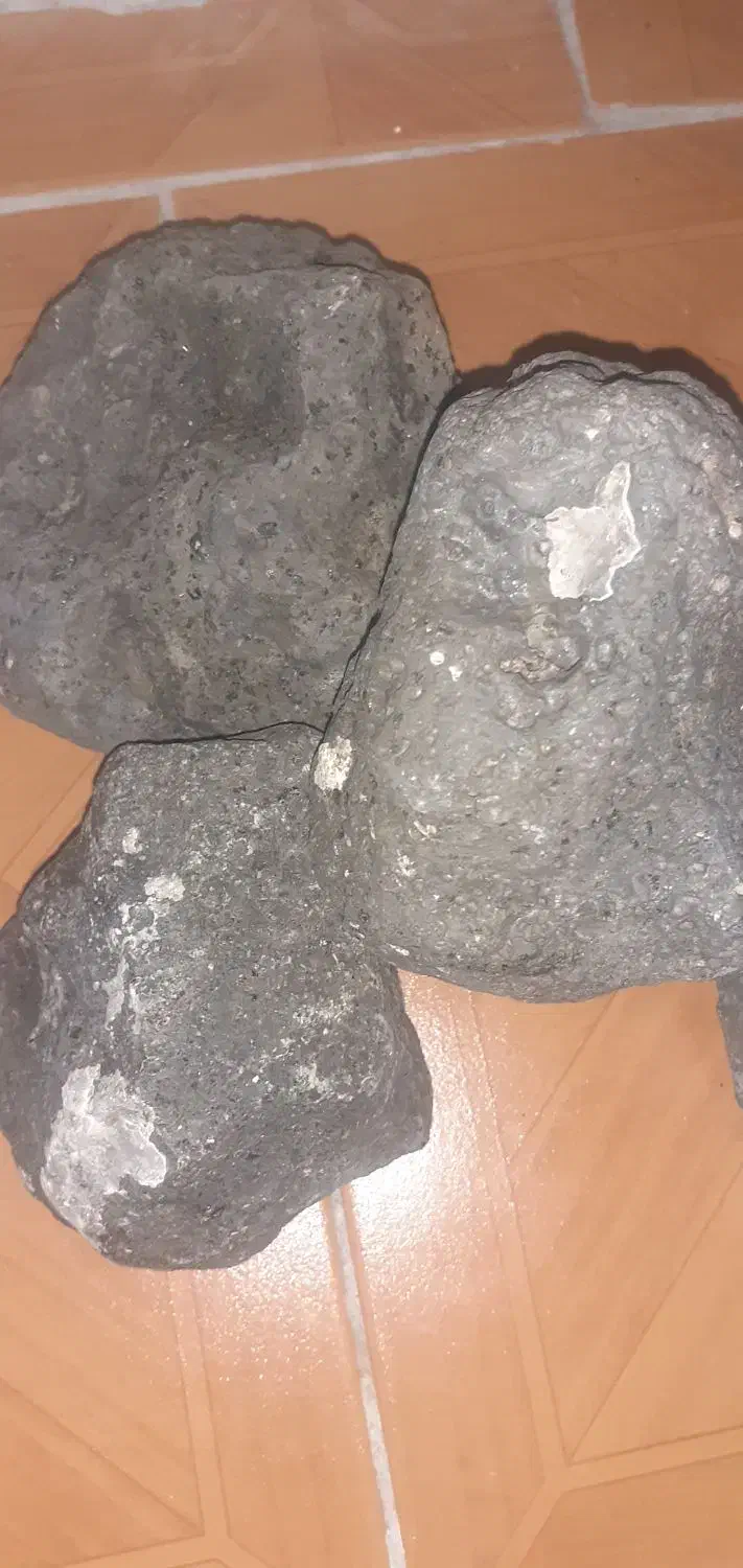 شهابسنگ|کلکسیون اشیاء عتیقه|آستارا, |دیوار