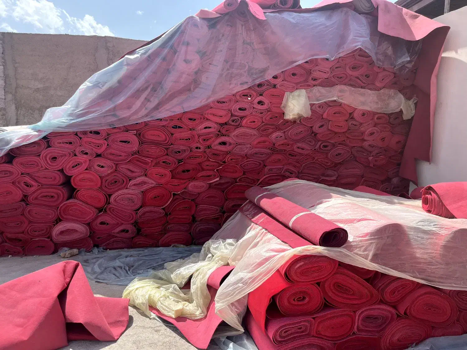 موکت درحد نو بدون سوختگی و پارگی تمیز|موکت|تهران, استاد معین|دیوار