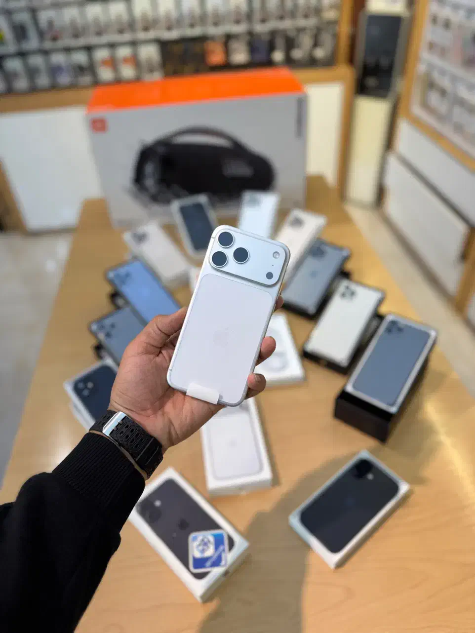 آیفون ۱۷ پرومکس سیلور|موبایل|تهران, نیروی هوایی (پیروزی)|دیوار