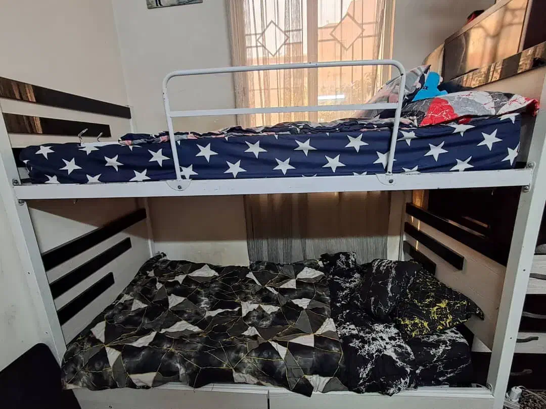 تخت دوطبقه نوجوان صندلی چرخ دار|تخت و سرویس خواب|تهران, وحیدیه|دیوار