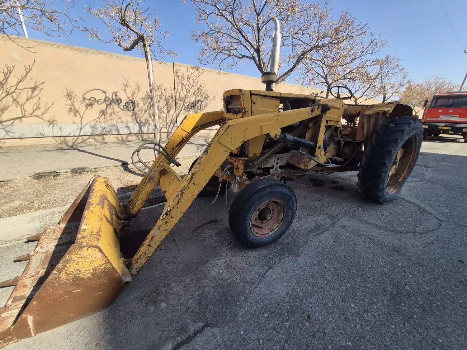 تراکتور رومانی بیل لودری هیدرولیک+ تریلی۴چرخ|ابزارآلات|بیرجند, |دیوار