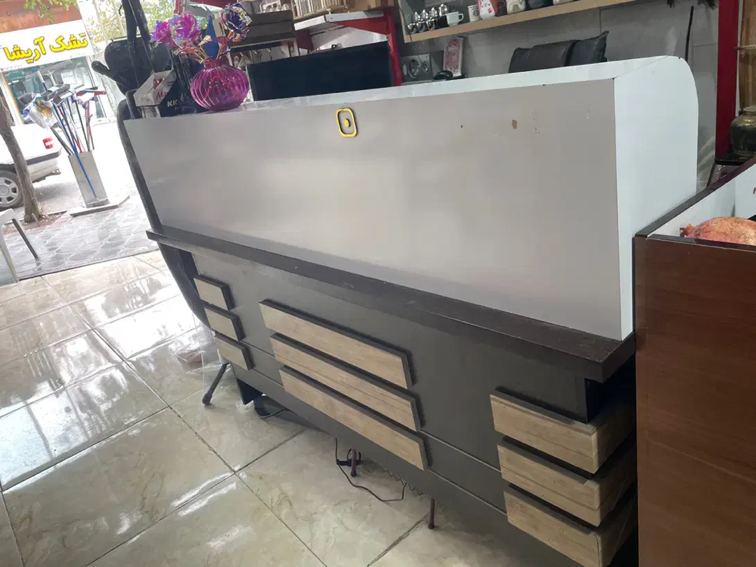 میز فروشگاهی(کانتر،کار)|فروشگاه و مغازه|لنجان, |دیوار