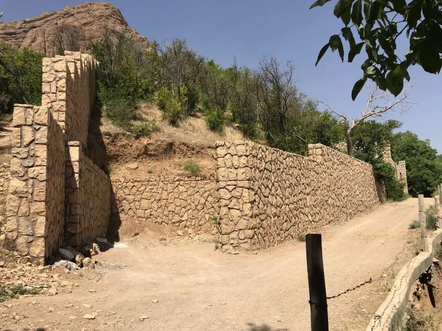 باغچه واقع در بافت قدیم قلات|فروش دفتر صنعتی، کشاورزی، تجاری|شیراز, قلات|دیوار