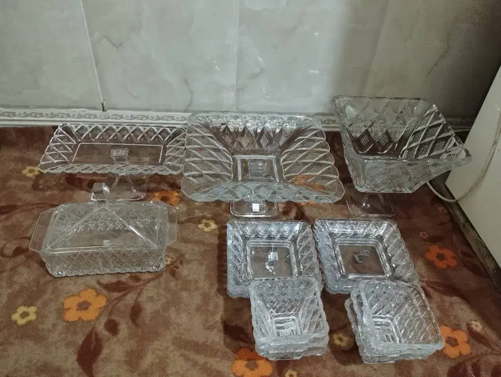 ظروف پذیرایی کریستال|ظروف سرو و پذیرایی|چهارباغ, |دیوار