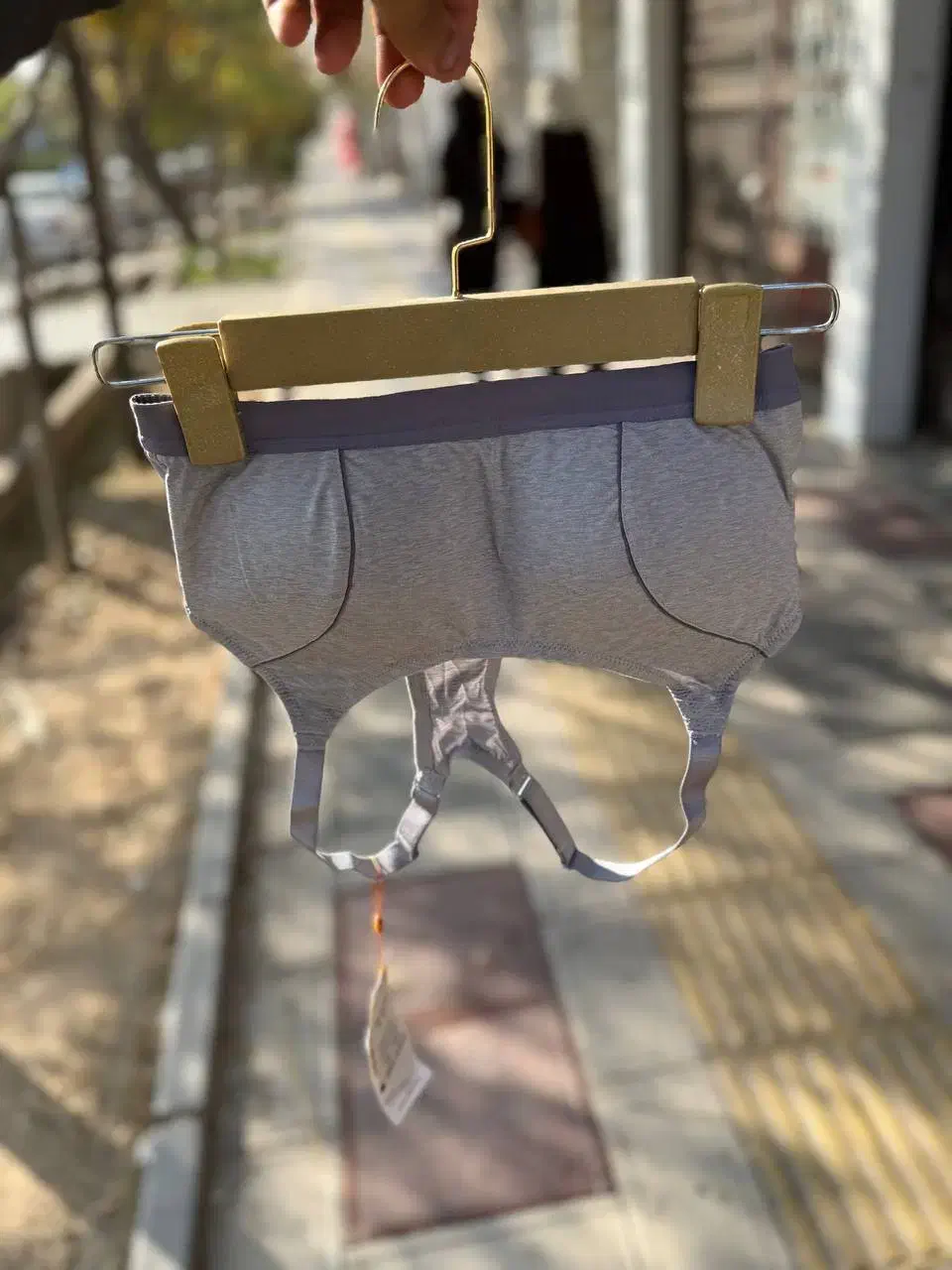 نیم تنه اسفنجی|لباس|قم, سالاریه|دیوار