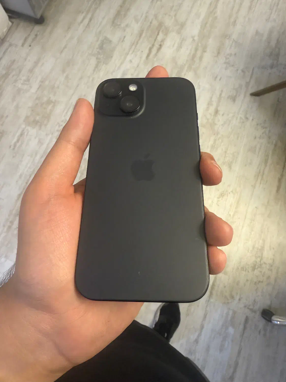 آیفون ۱۵ نرمال ۱۲۸ گیگ مشکی باتری ۹۹ ریجستر شده|موبایل|تهران, عباسآباد|دیوار