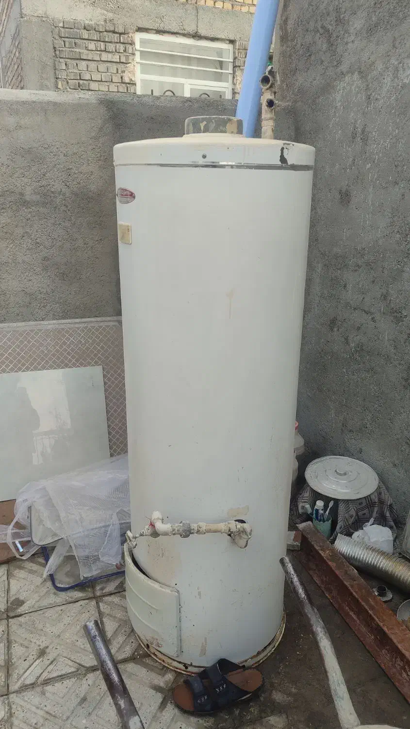 آبگرمکن ب شرط سالمه سالم|آبگرمکن، پکیج، شوفاژ|قوچان, |دیوار