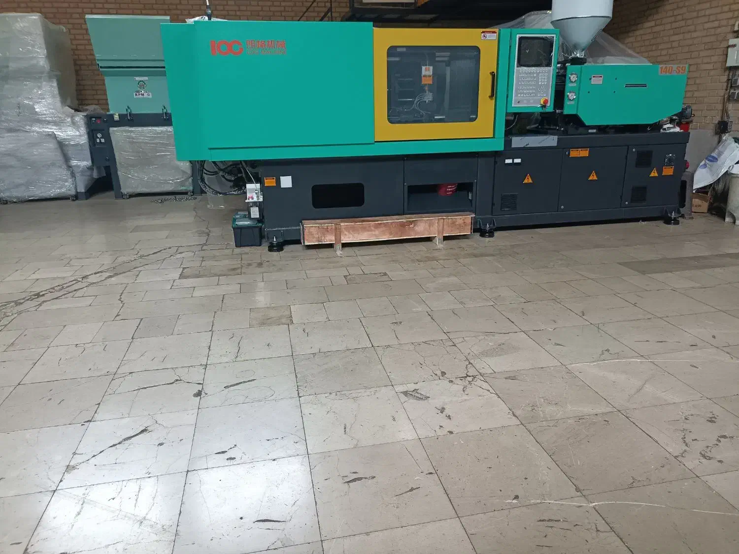 دستگاه تزریق پلاستیک و لوزام جانبی|ماشین‌آلات صنعتی|تهران, اتحاد|دیوار