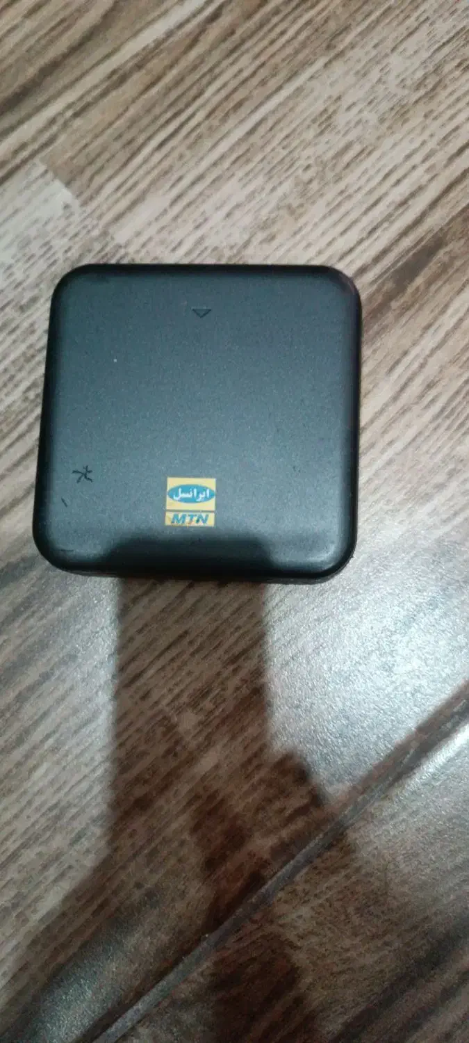 دو عدد مودم یکی جیبی یکی خانگی|مودم و تجهیزات شبکه|لاهیجان, شقایق|دیوار