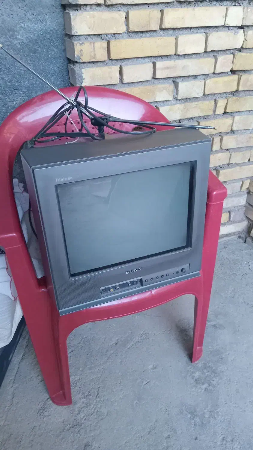 تلوزیونی قدیمی|تلویزیون و پروژکتور|سامان, |دیوار