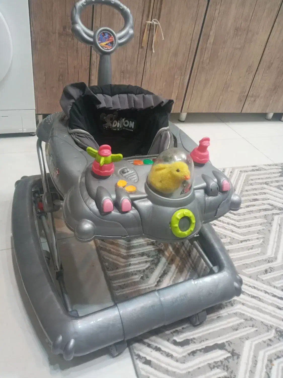 روروک واکردار|کالسکه و لوازم جانبی|سرپل ذهاب, |دیوار