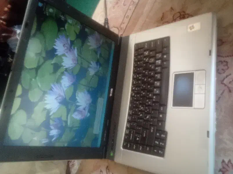 لب تاب|رایانه همراه|پردیس, فاز ۱|دیوار