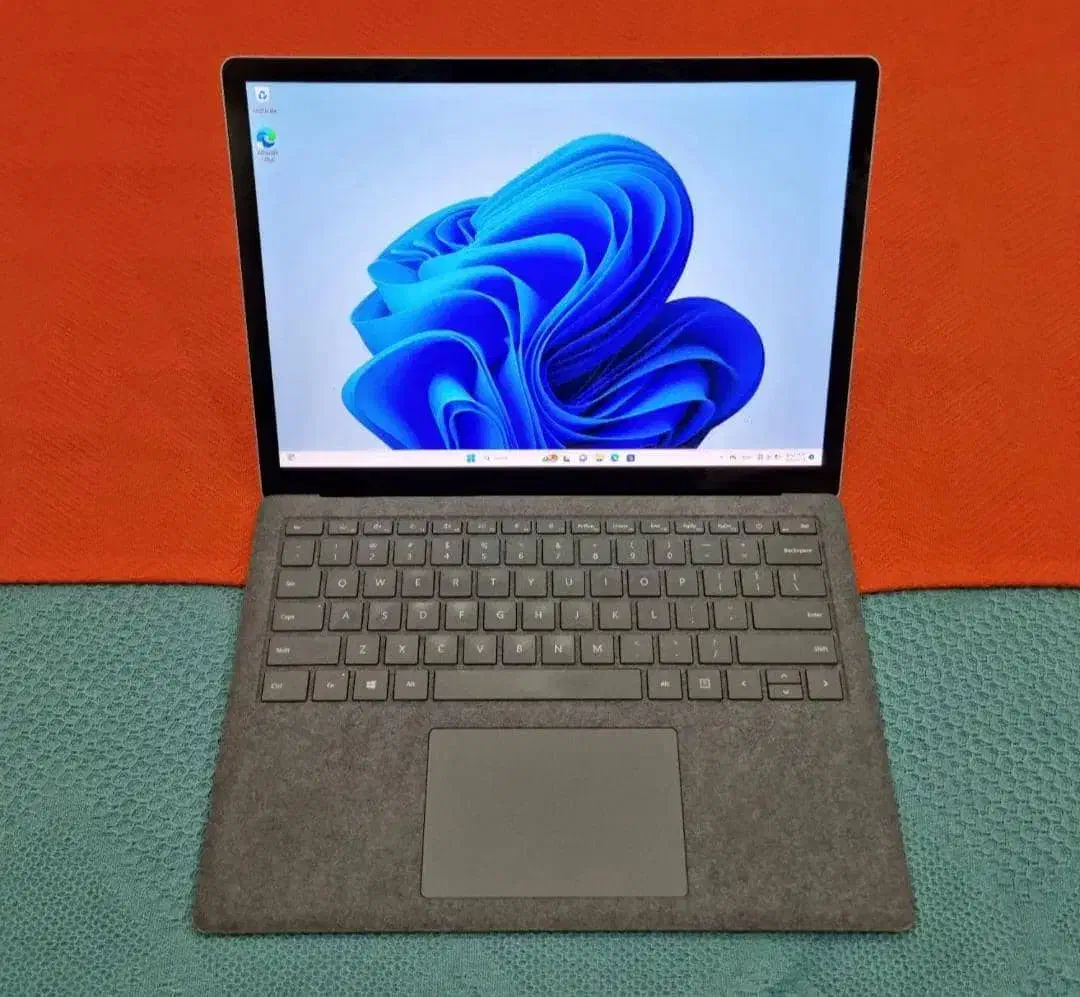 سرفیس لپ تاپ i7 با رم 16  گرافیک فوق حرفه ای|رایانه همراه|کرمان, |دیوار
