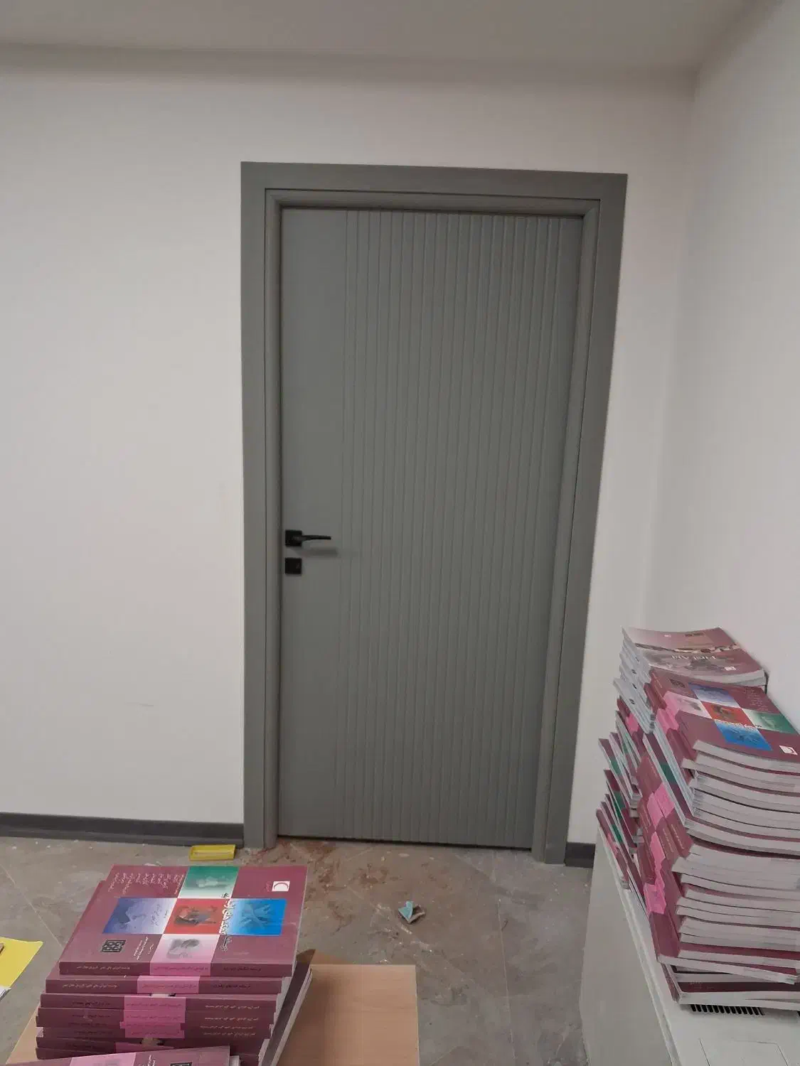 نصب درب چوبی وضد سرقت با بهترین کیفیت ممکن|خدمات پیشه و مهارت|تهران, دبستان|دیوار