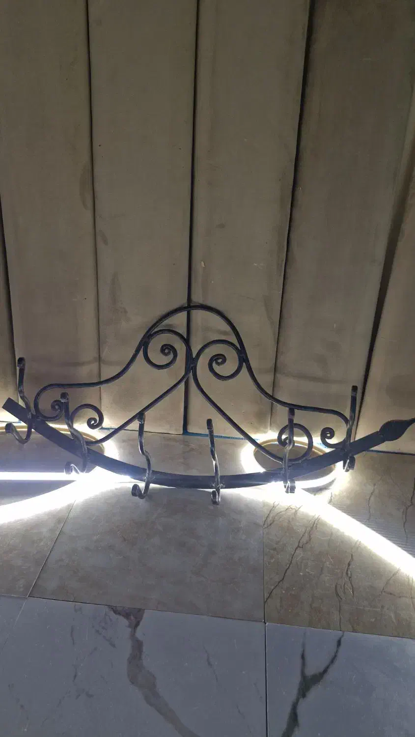 آویز لباس فلزی|بندرخت و رخت‌آویز|مشهد, عامل|دیوار