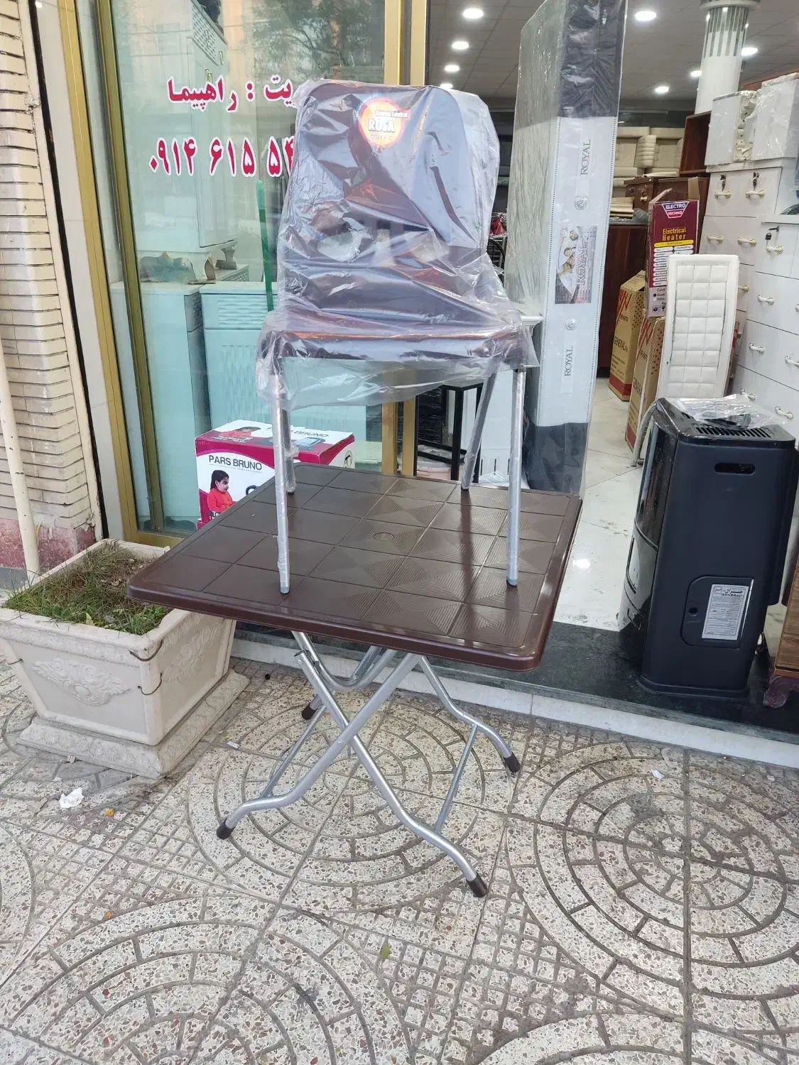 صندلی پلاستیکی پایه فلزی|میز و صندلی غذاخوری|سراب, |دیوار