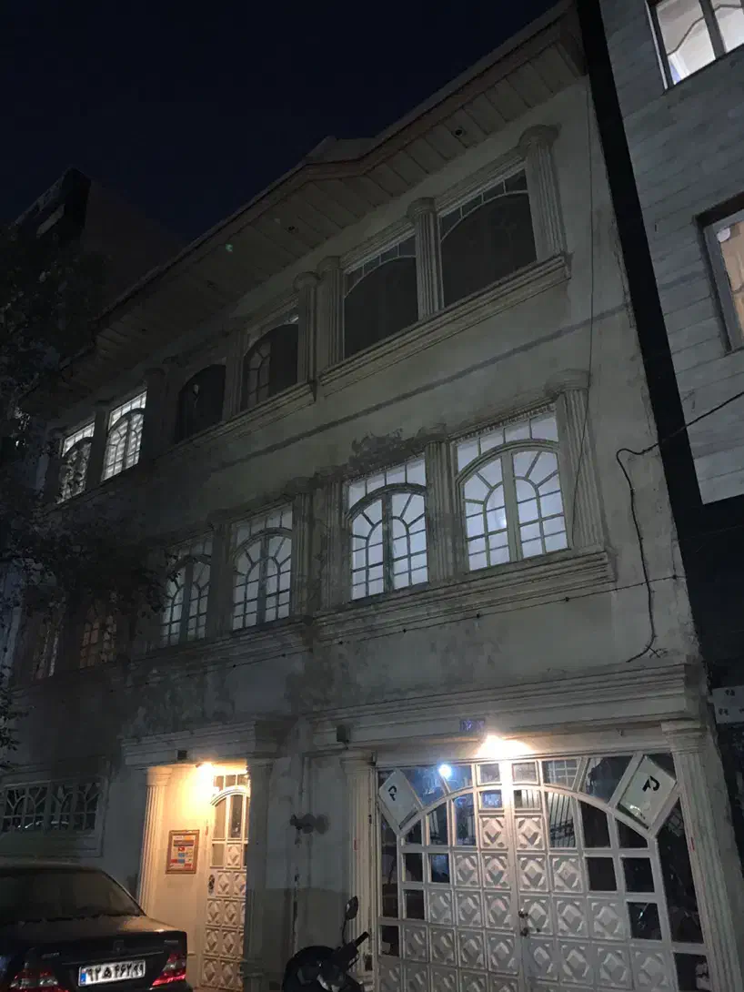 ۲۷۶ متری عرض ۱۲ جنوبی ، شرقی فلکه اول|فروش زمین و ملک کلنگی|تهران, تهرانپارس جنوبی|دیوار