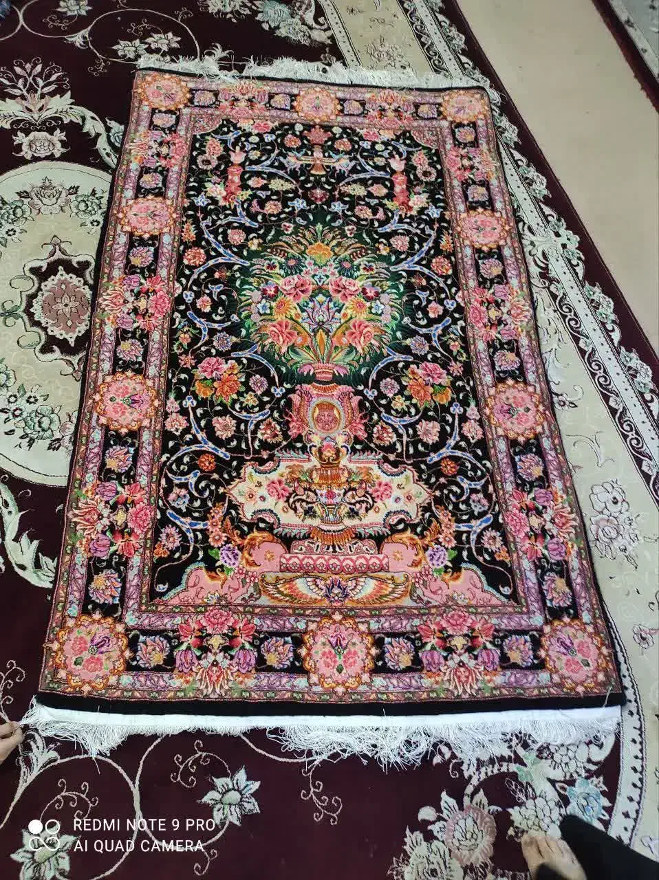 فرش چله ابریشم گل ابریشم|فرش|بروجرد, |دیوار
